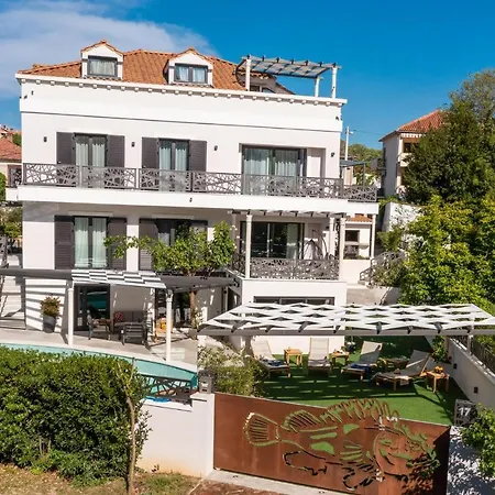 8 Bedroom Gorgeous Home In Zadar * Zara