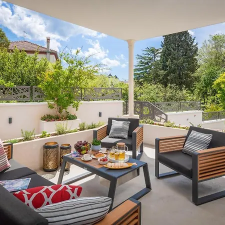 8 Bedroom Gorgeous Home In Zadar Casa vacanze *